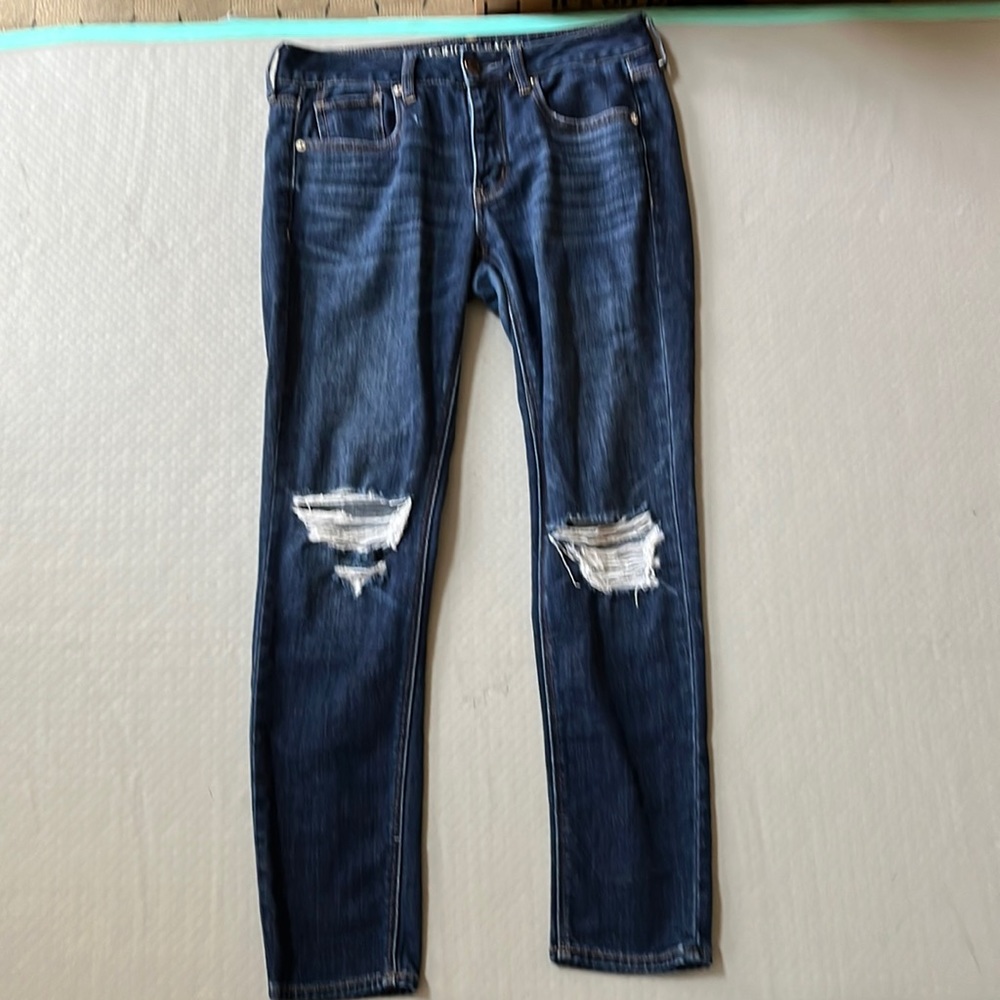 American Eagle straight leg ripped jeans